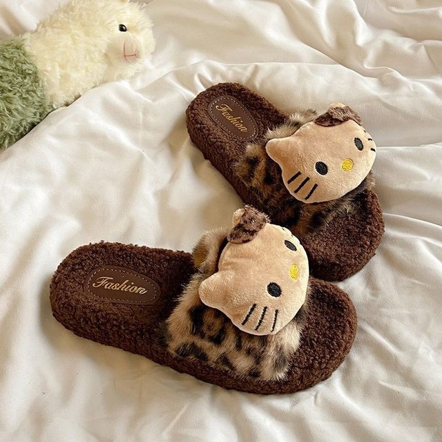 
2025 new autumn and winter cute leopard print fur slippers for women indoor non-slip cute cartoon outdoor fashionable cotton slippers