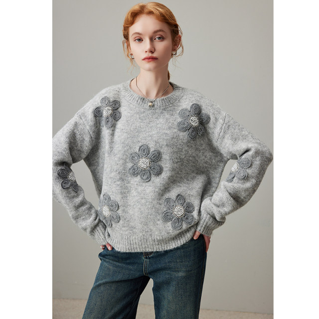 dfvc gray wool short round neck sweater for women 2025 winter new three-dimensional flower lazy style knitted sweater
