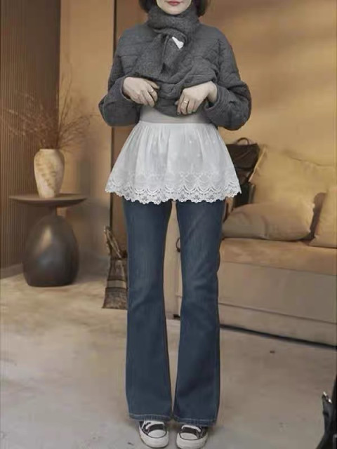 Large size design sense layered anti-exposure lace butt curtain for women in autumn and winter new fat mm high waist slim white A-line skirt
