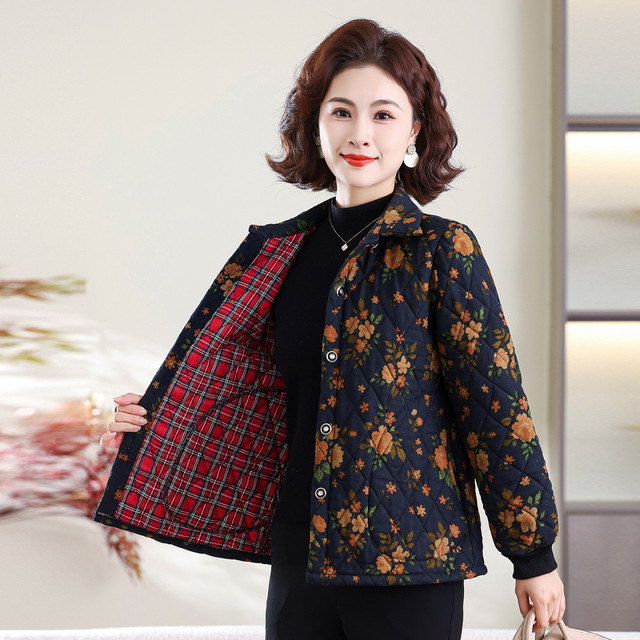 Mom's autumn and winter quilted shirt jacket, floral cotton coat, middle-aged and elderly grandma's winter dress, short style, warm cotton-padded jacket