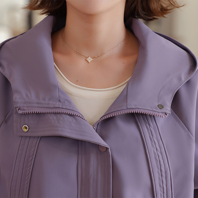 Mom autumn casual windbreaker jacket 2025 new style middle-aged and elderly women loose large size dignified hooded top 40