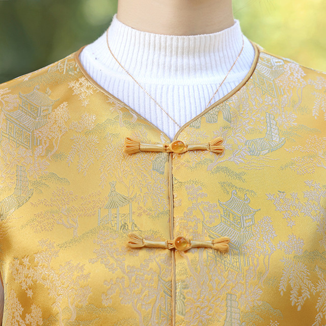 New Chinese style national style vest jacket women's fashionable waistcoat vest 40 years old and 50 years old middle-aged mother spring and autumn vest top