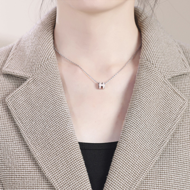 Middle-aged mother autumn suit jacket 2025 new middle-aged and elderly women's spring and autumn short fashion small suit top