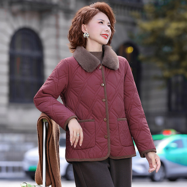 Middle-aged mother's winter quilted jacket 2025 new middle-aged and elderly women's autumn and winter cotton-padded coat plus velvet and thickened light cotton-padded jacket