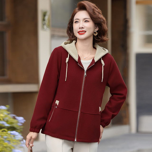 
Mom's autumn coat, middle-aged and elderly women's hooded jacket top, spring and autumn windbreaker two-piece set 2025 new style