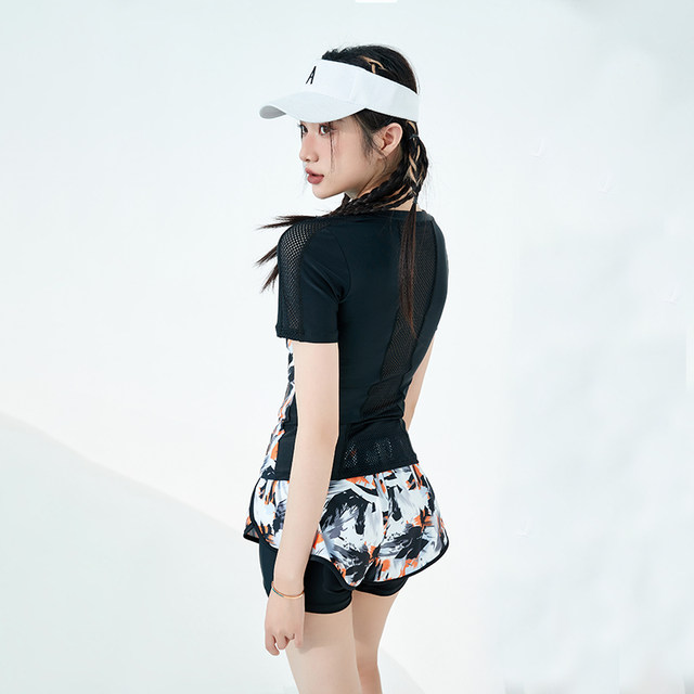 Sanqi sports swimsuit women's conservative slim split two-piece set anti-exposure boxer pants 2025 new swimsuit