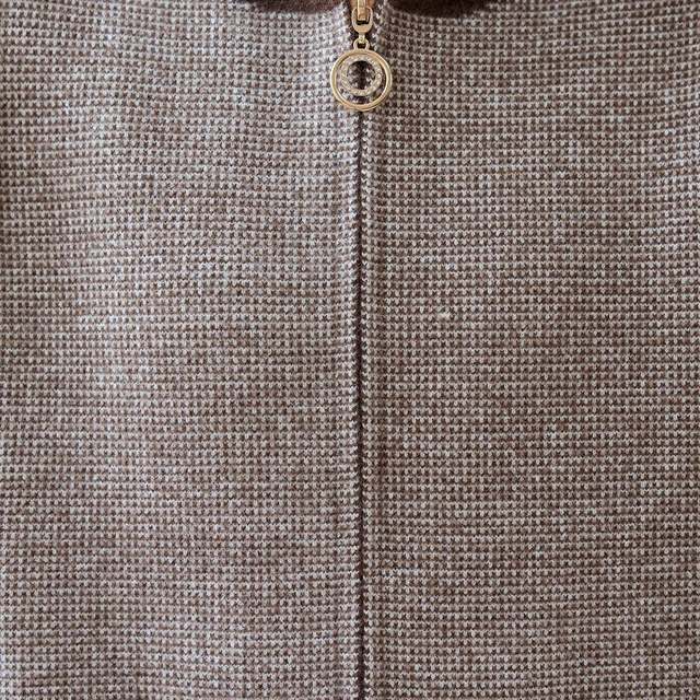 Mom's style jacket 2025 new style looks young, middle-aged and elderly women's spring and autumn fashionable hooded woolen top