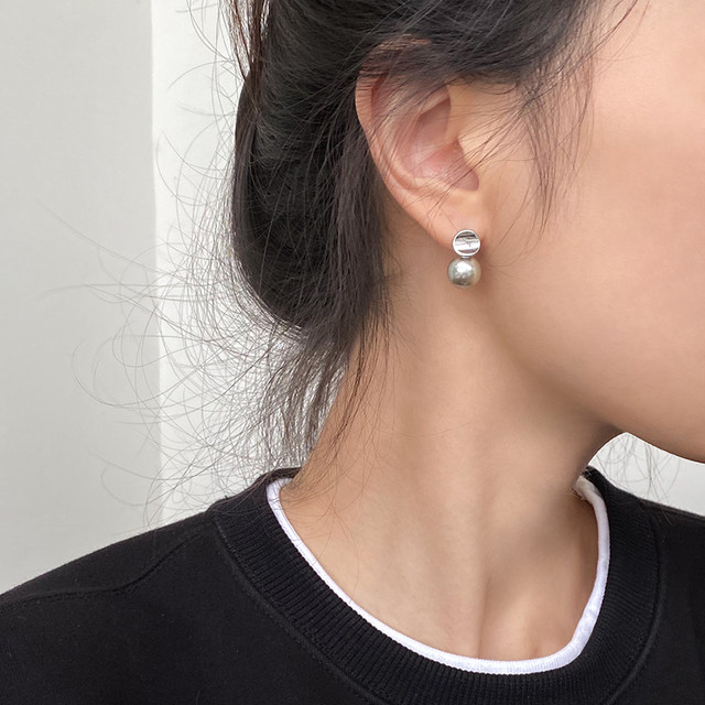 DOUDOUSTORE Neutral Gray 925 Silver Needle Cool Gray Pearl Earrings Daily Versatile Commuting Earrings for Women