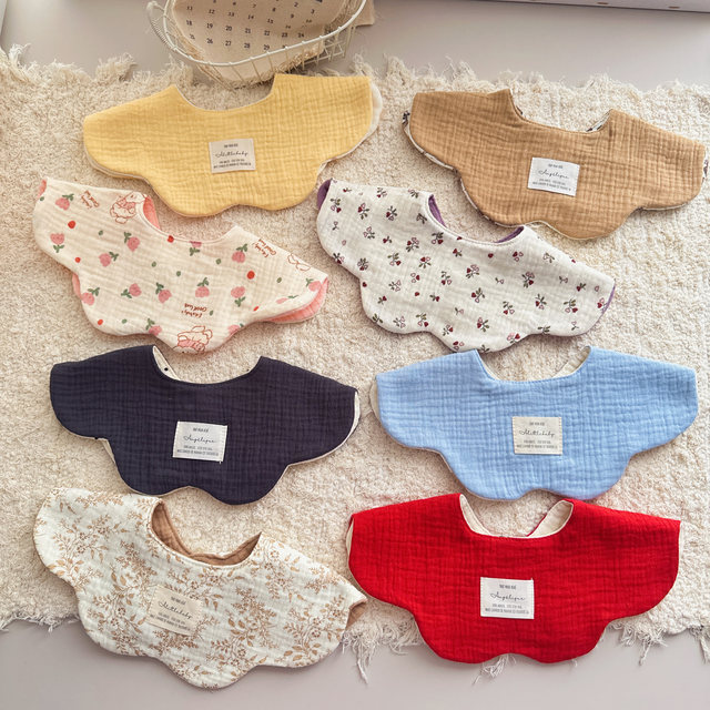 Pure cotton gauze petal baby saliva towel ins Korean style wave flower baby saliva towel 360 degree shape small