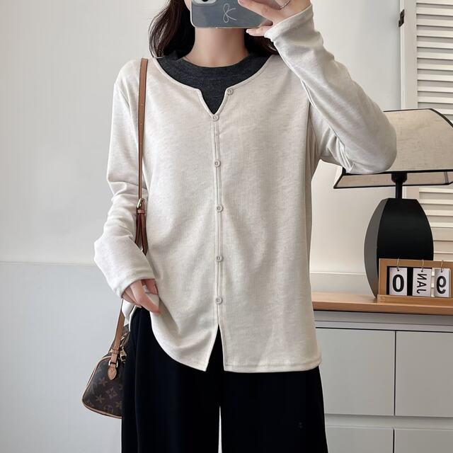 Large size contrasting color fake two-piece front shoulder nail button long sleeve T-shirt autumn 2024 new inner knitted base shirt top