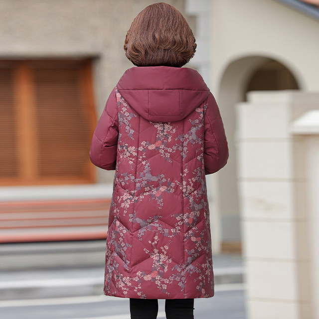 Middle-aged and elderly mothers' winter down-padded jackets, mid-length fashionable and noble cotton-padded jackets, women's stylish floral cotton-padded jackets, thick