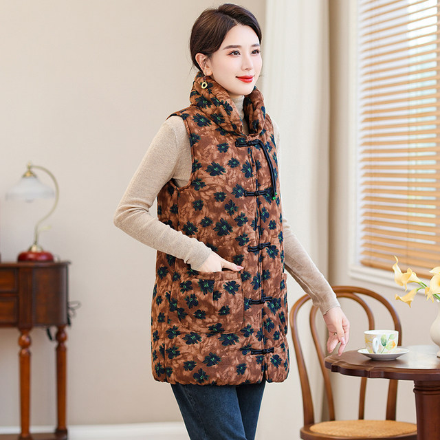 Retro Chinese style mother's outfit plus velvet vest mid-length outer wear ethnic style winter Tang suit jacket for middle-aged and elderly women