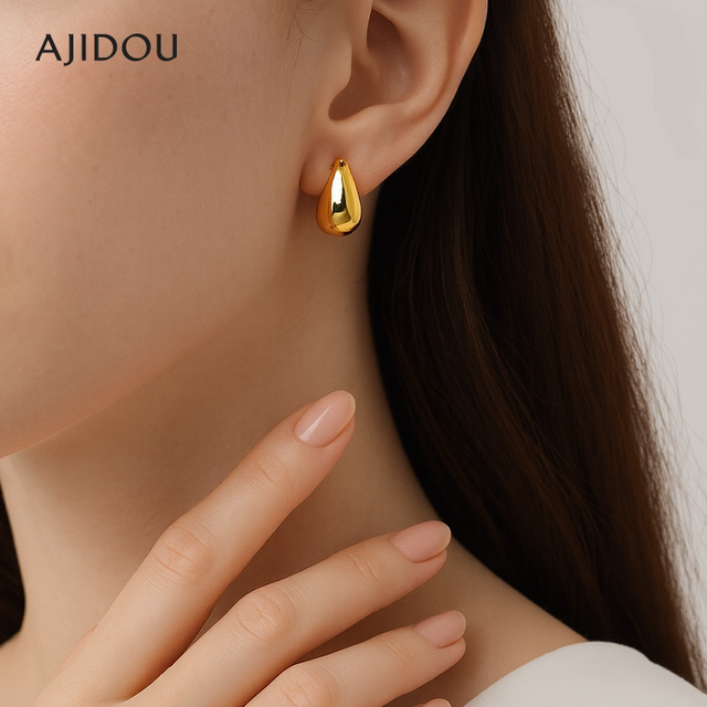 Ajidou Xiaojindou earrings women's S925 silver light luxury earrings high-end niche gold European and American style earrings