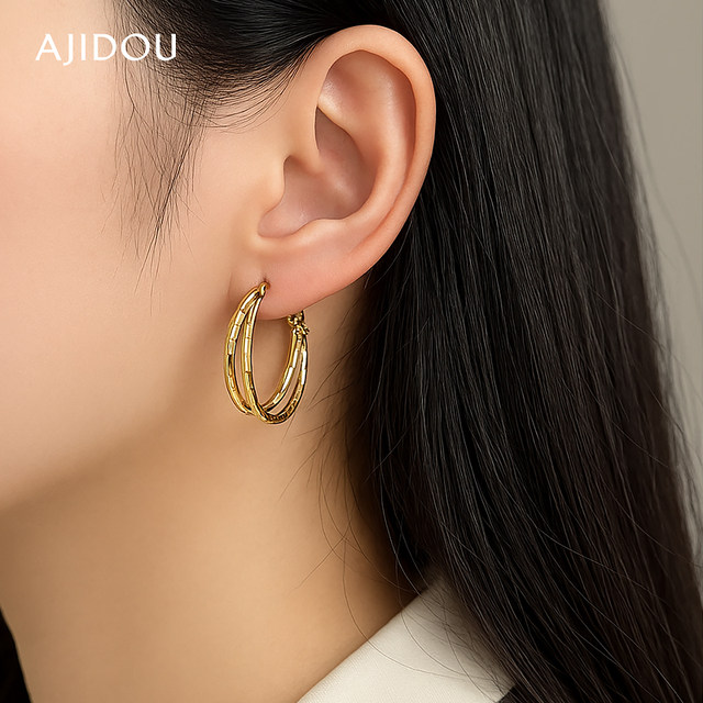 AJIDOU Ajidou Earrings Women's S925 Silver 2025 Hot Gold Earrings European and American Style Earrings Light Luxury Earrings