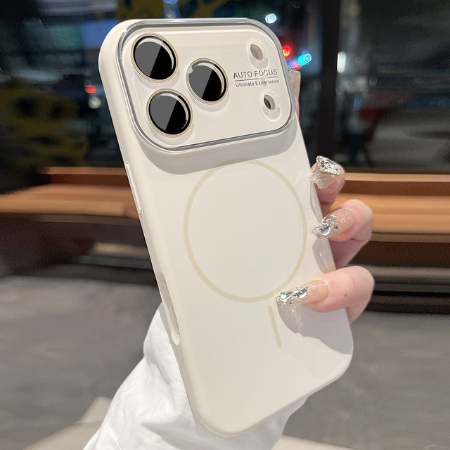 The first guard's new magnetic suction is suitable for Apple 17Pro mobile phone case iPhone17Promax protective cover 16magsafe magnetic suction 15 liquid silicone 14 anti-fall male 13 couples air high-end sense