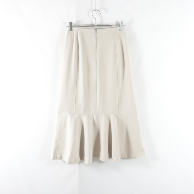 New Japanese style commuting versatile rear invisible zipper high waist slim mid-length skirt for women solid color fashionable fishtail skirt