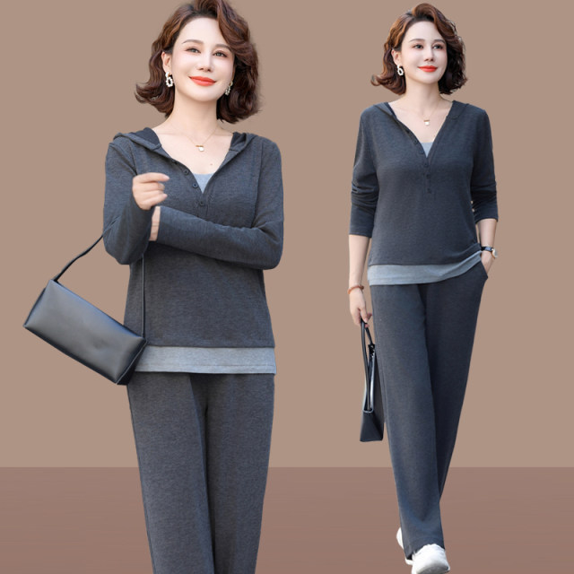 Middle-aged and elderly women's spring clothing casual suit 40 years old 50 mother autumn clothes fashionable two-piece spring and autumn long-sleeved top for women