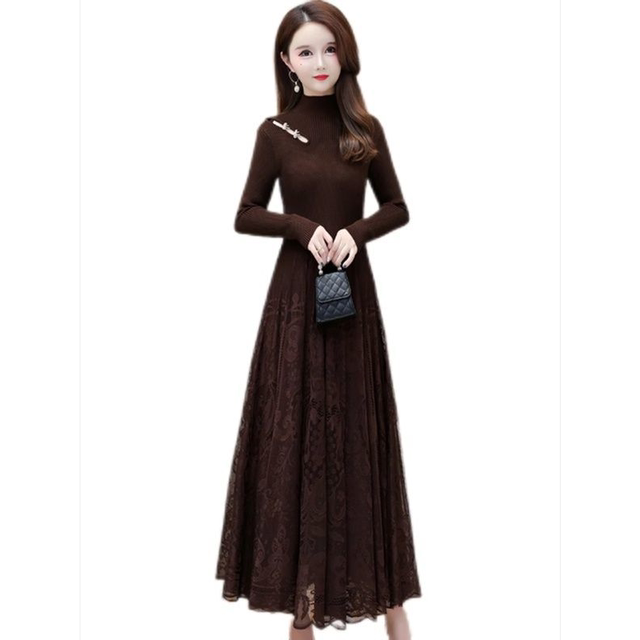 Half turtleneck sweater dress for women in autumn and winter 2025 new French base skirt fake two-piece spliced ​​lace knitted dress