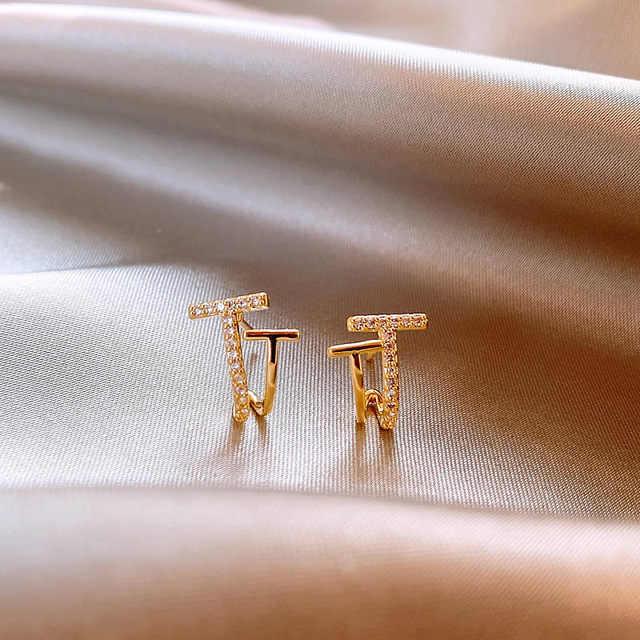 Gulia gold earrings for women 2025 new hot style high-end temperament and atmospheric earrings huge beautiful autumn and winter earrings