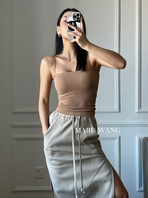 Maruman Maruco is a practical wearable style! High elastic slim fit with chest pad without steel rings and anti-exposure suspender vest for women