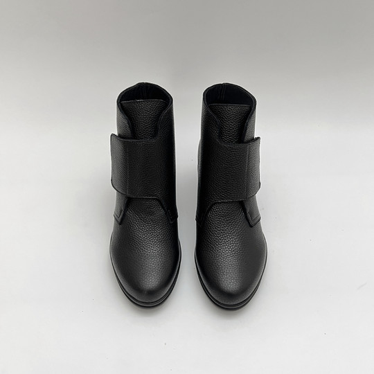 Cabinet Ya's women's boots thick heel genuine leather soft surface soft bottom layer cowhide Velcro mid-heeled boots comfortable short boots