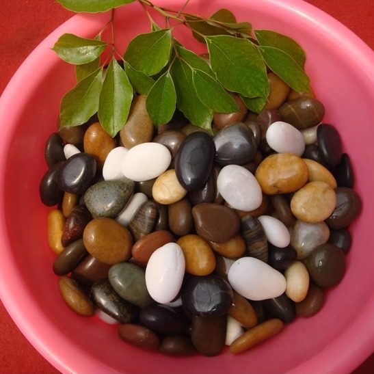 Pebbles Yuhua stone raw stone fish tank flower pot stone natural small stones courtyard decoration gardening colorful stone paving