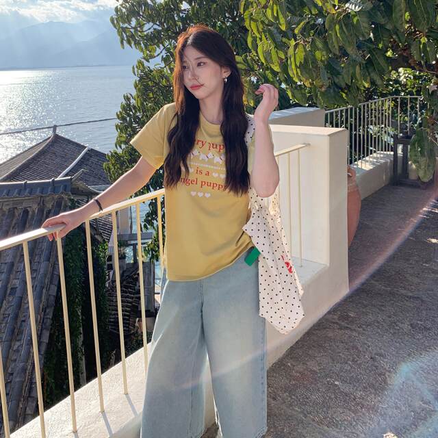 Berry Likes You and Huan Dapang Customized Letter Printed Front Shoulder Short Sleeve T-shirt for Women Loose and Versatile Round Collar Top