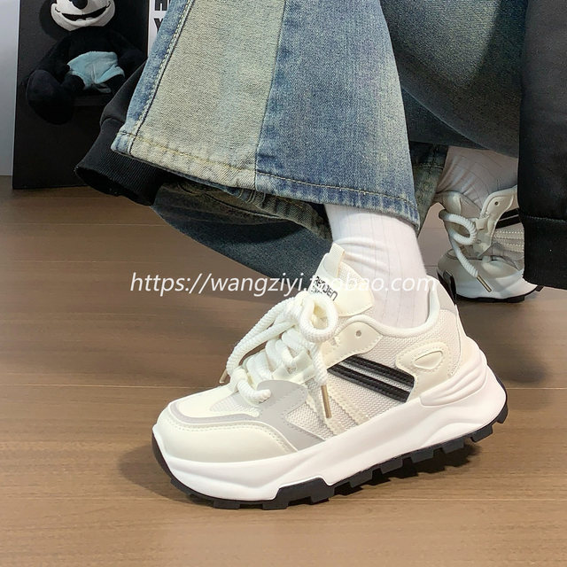 Humanistic soft-soled couple's sports shoes for women in winter plus velvet original versatile lightweight breathable white shoes for men and women