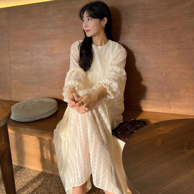 South Korea Chic Autumn Elegant Temperament Round Neck Heavy Industry Hollow Lace Hook Flower Staggering Corporal long -sleeved dress