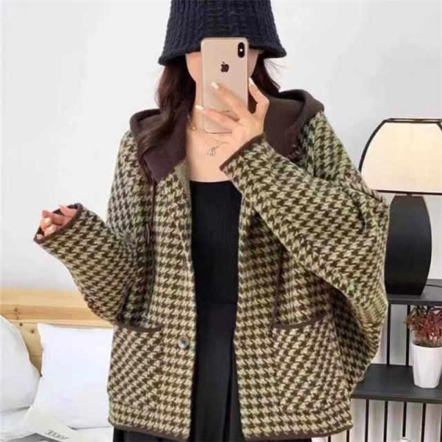 2024 Spring and Autumn New High-end Plaid Cashmere Woolen Short Jacket Women's Loose Bat Sleeve Thickened Hooded Cardigan
