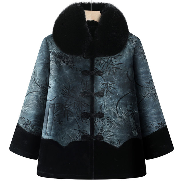
Elderly women's winter fur coats, middle-aged and elderly mothers' winter coats, grandma's fashionable velvet cotton coats, old ladies'
