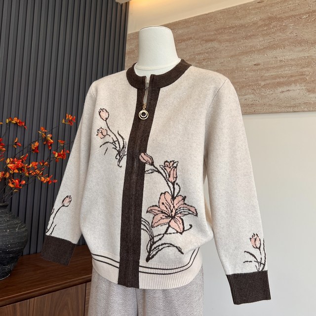 Mother's clothing autumn new sweater long-sleeved zipper fashion top middle-aged and elderly women new Chinese sweater jacket