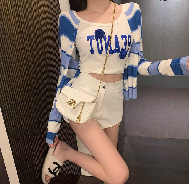 2025 new ultra shorts for women in spring and summer thin style, high waist, slim hot girl base and hip-pack suit hot pants