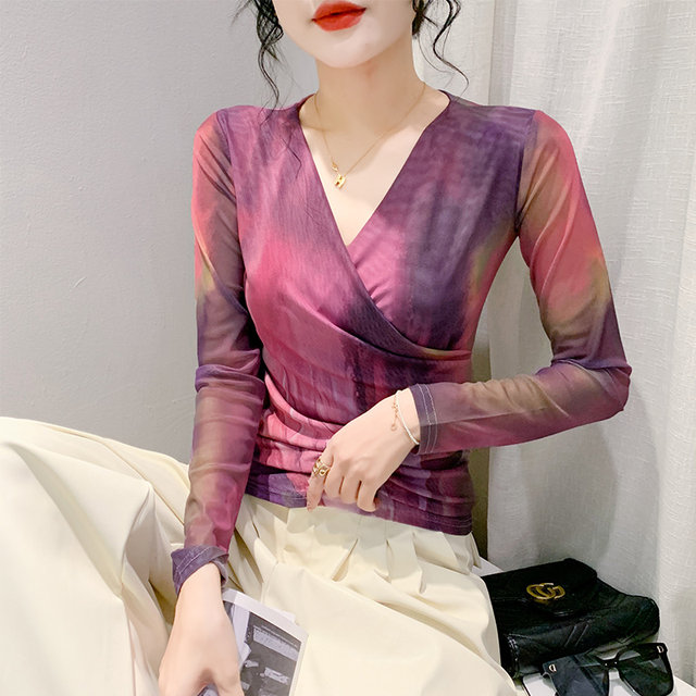 Design sense folds cross V -neck T -shirt women's long -sleeved sexy mesh dyeing printing osmanthus slimming bottom shirt