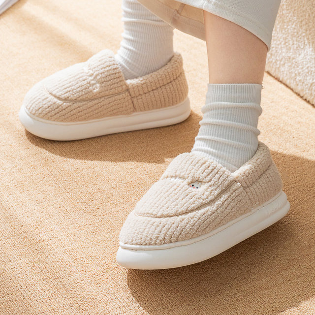 Autumn and winter new style postpartum shoes with heel, October and November, velvet warm thick-soled non-slip cotton slippers for women