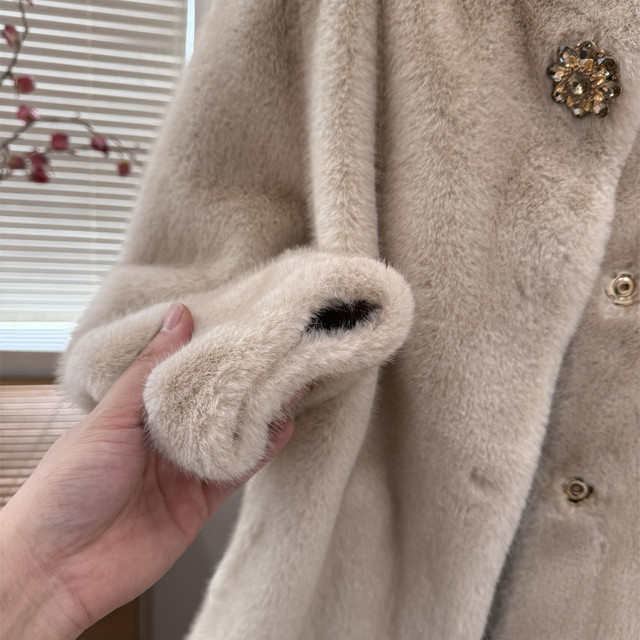 Middle-aged and elderly mother's mink velvet coat women's winter casual versatile mother-in-law daily winter wear loose lightweight coat