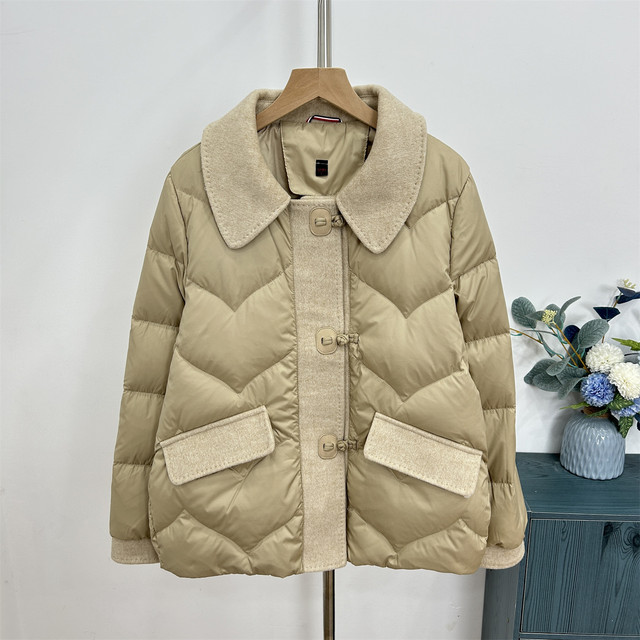 Middle-aged and elderly mothers winter down jackets 2025 new winter mother-in-law clothes short lapel warm tops
