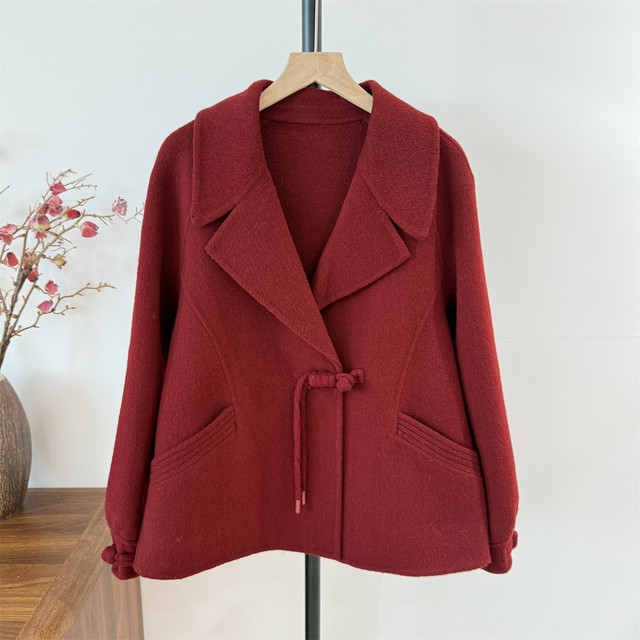 Middle-aged mother autumn cardigan coat 2025 new middle-aged and elderly women's lapels fashionable noble spring and autumn woolen coat