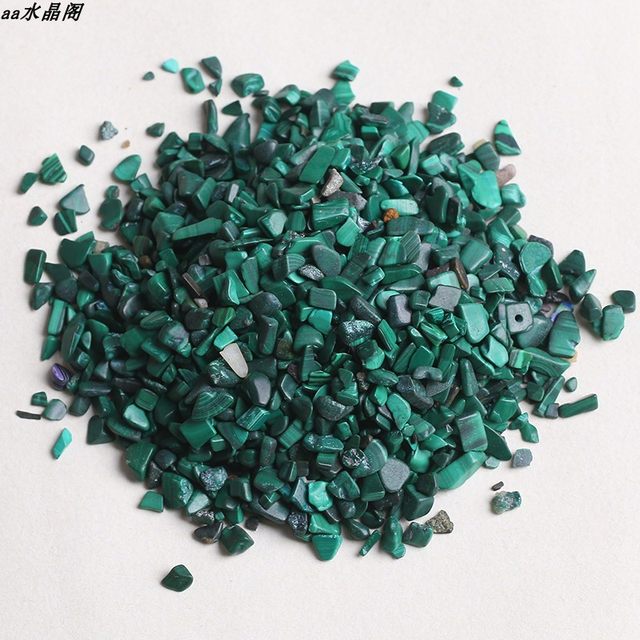 Natural malachite crushing stone crystal energy stone purification and demagnetic original ore manufacture crystal crystal porcelain painting handmade ornaments
