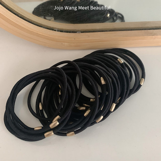 Pack of 30 pieces ~ I heard that you really like the durable and highly elastic rubber band hair accessories, hair ties and black headbands