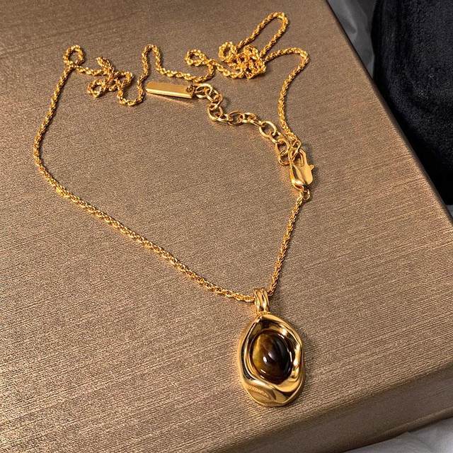 Maillard Tiger Eye Long Sweater Chain Accessories Women's Autumn and Winter Light Luxurious and High-Grade Retro Necklace Pendant