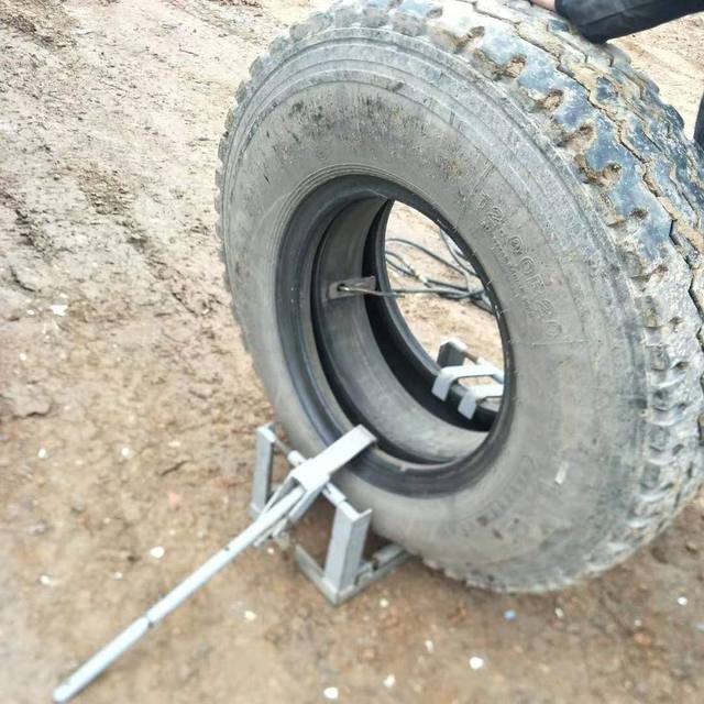 Car tire expander, tire expander, tubeless tire expander, tire repair ...