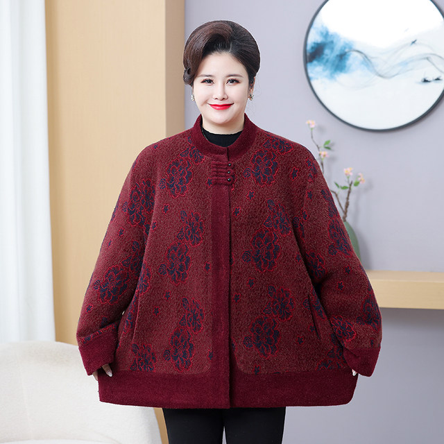 Middle-aged and elderly people with winter clothes, fat plus size jacket, female grandmother and mother plus velvet top imitation mink velvet thick clothes
