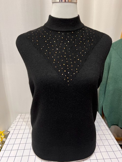 Temperament Mom Winter Extra Large Loose Middle-aged and Elderly Cardigan Women's Sweater Velvet Thickened Half-Turtle Collar Top