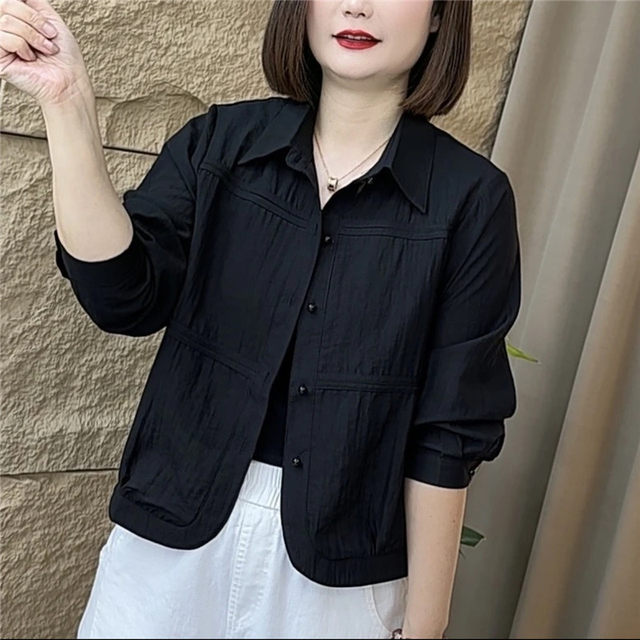 Small mother's autumn new fashionable and versatile slim Korean version solid color age-reducing shirt short long-sleeved jacket
