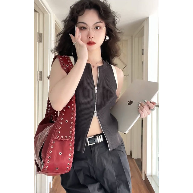 Gray double-zipper round neck slim knitted vest for women design slim and slim sweet and cool contrasting sleeveless top