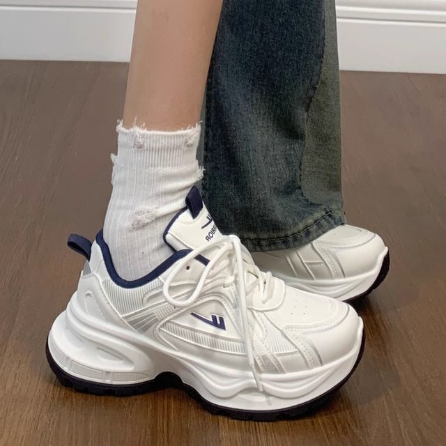 
Pull back women's shoes 2025 autumn and winter new white shoes leather and velvet second cotton dad shoes versatile thick-soled sneakers