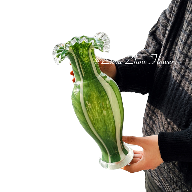 French medium -old flower bottle decorative hydroponic flower arrangement decoration table home retro light luxury simplicity flower flower fenton
