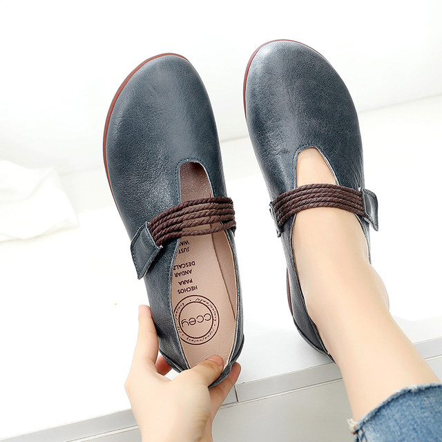 2025 Summer New Genuine Leather Women's Shoes Soft Leather Comfortable Large Size Single Shoes Flat Casual Mom Shoes Soft Sole Maternity Shoes