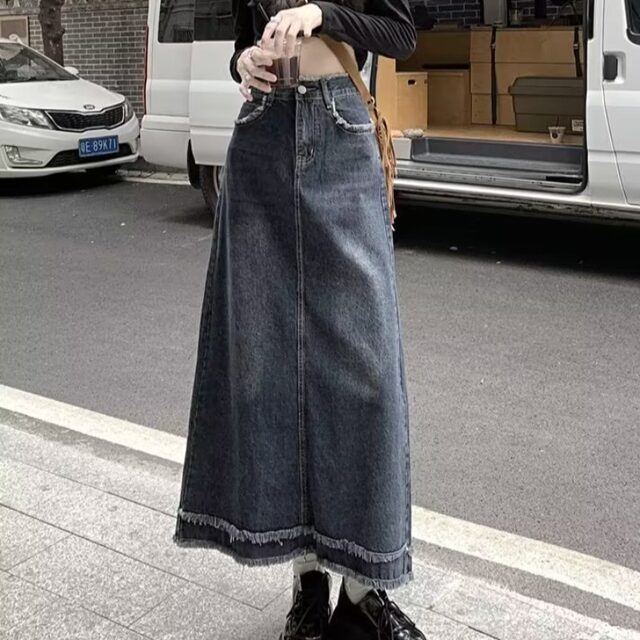 2023 large size fat mm high waist mid-length old denim skirt for women loose and slim small hip-covered skirt